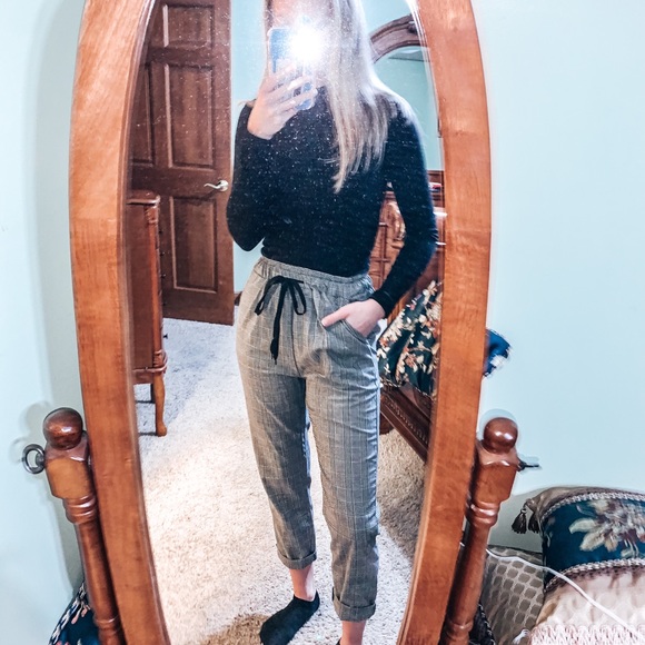 Plaid Drawstring Ankle Cut Pants - Picture 1 of 4